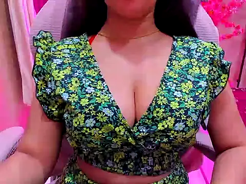 DimondGirl  online show from April 15, 2026, 7:58 pm