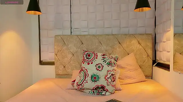 Georgia Candy online show from June 21, 2026, 4:04 am