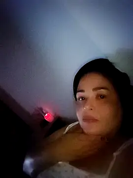 Snapshot of Camilaxxo chatting on December 17, 2025, 3:34 am Camilaxxo online show from December 17, 2025, 3:34 am