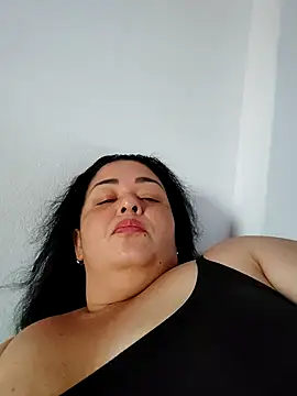 Snapshot of Camilaxxo chatting on December 18, 2025, 10:05 pm Camilaxxo online show from December 18, 2025, 10:05 pm
