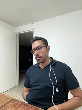 Snapshot of AdrianGarcia89 chatting on July 30, 2026, 1:15 am AdrianGarcia89 online show from July 30, 2026, 1:15 am