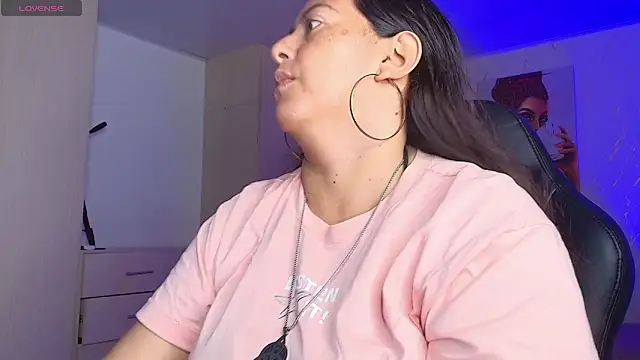 evelyn harpeery online show from April 21, 2026, 10:32 am