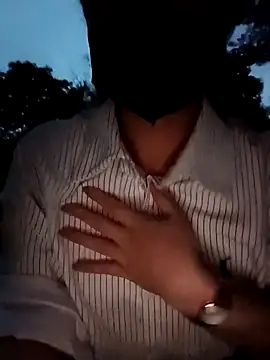 lanahotvn online show from April 19, 2026, 11:31 am