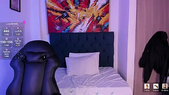 Violet Blazee online show from December 23, 2025, 11:08 am