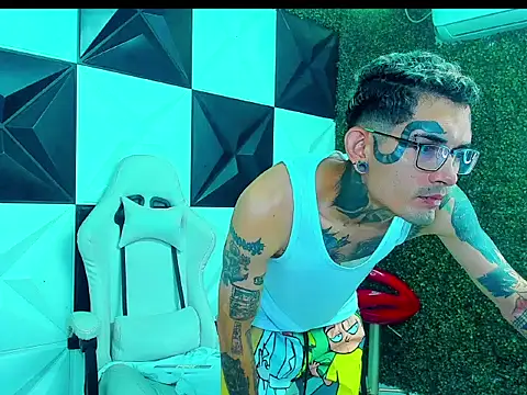 Boy tatto77 online show from March 9, 2026, 12:42 pm