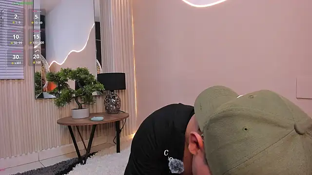 Snapshot of Thristan_Leones chatting on December 22, 2025, 10:51 pm Thristan Leones online show from December 22, 2025, 10:51 pm