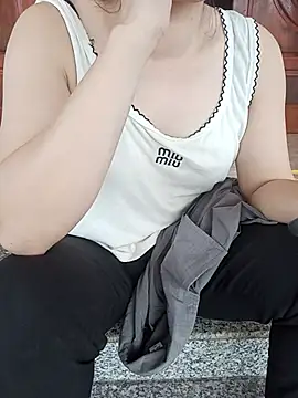 Sweet-Berryy online show from July 21, 2026, 12:02 am