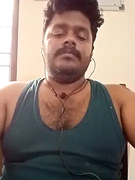 Snapshot of yourwellman chatting on May 13, 2026, 6:33 am yourwellman online show from May 13, 2026, 6:33 am