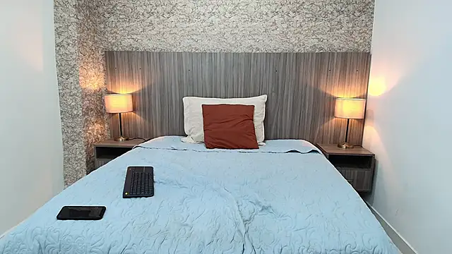 zoe bermudez online show from January 15, 2026, 11:37 am