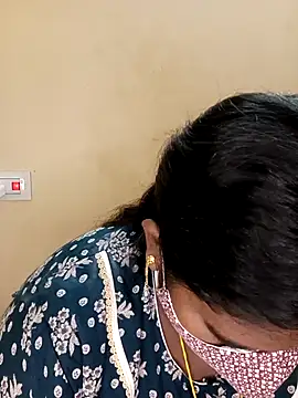 sirisha  9 online show from April 22, 2026, 2:03 am