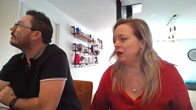 Miss-Chupagirly online show from March 3, 2026, 9:59 am