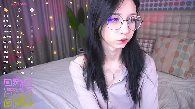 Snapshot of DeliaLoma chatting on February 1, 2026, 6:01 am DeliaLoma online show from February 1, 2026, 6:01 am