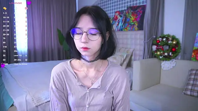 Snapshot of DeliaLoma chatting on February 11, 2026, 5:45 am DeliaLoma online show from February 11, 2026, 5:45 am