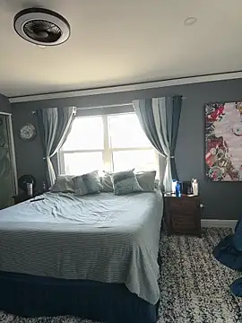 lvnlarge online show from December 19, 2025, 1:29 pm