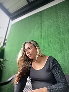 MiaSizzle online show from March 5, 2026, 8:16 pm