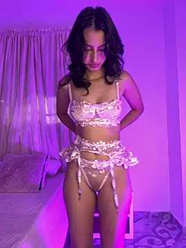 Snapshot of Zoe_mrl chatting on January 12, 2026, 2:00 pm Zoe mrl online show from January 12, 2026, 2:00 pm