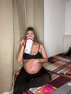 alessandrabloom online show from May 12, 2026, 8:00 am