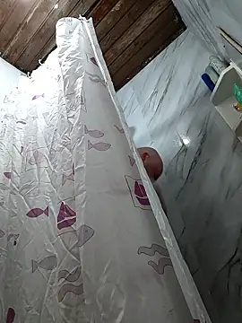 luis8558 online show from March 27, 2026, 10:48 am