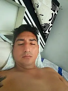 Yrresistible666 online show from January 15, 2026, 1:05 pm