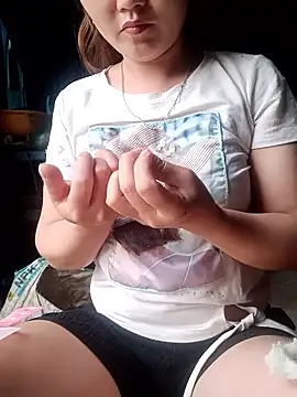 yula-bi online show from April 20, 2026, 11:06 pm