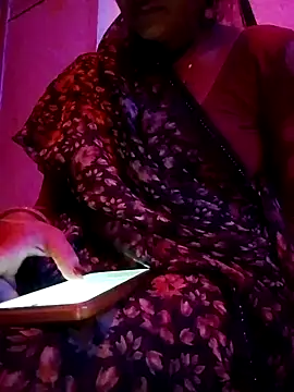 Snapshot of mantraverma chatting on June 2, 2026, 5:04 pm mantraverma online show from June 2, 2026, 5:04 pm