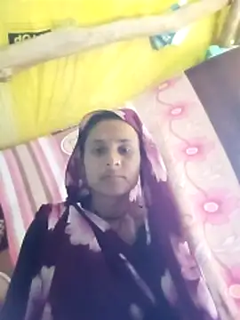 Snapshot of Cuty_priti chatting on December 21, 2025, 3:46 am Cuty priti online show from December 21, 2025, 3:46 am