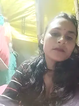 Snapshot of Cuty_priti chatting on February 9, 2026, 4:33 pm Cuty priti online show from February 9, 2026, 4:33 pm