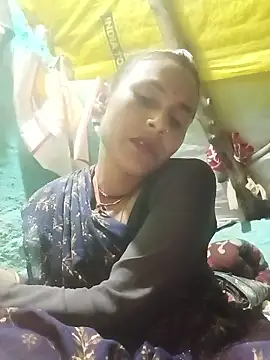 Snapshot of Cuty_priti chatting on February 13, 2026, 4:25 pm Cuty priti online show from February 13, 2026, 4:25 pm