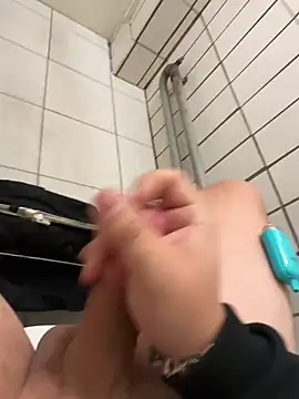 RimmingPussy24 online show from April 22, 2026, 9:01 am