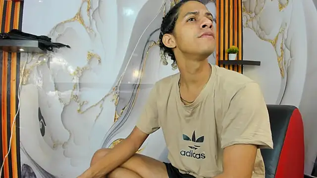 Victor LatinBoy online show from January 9, 2026, 12:08 pm