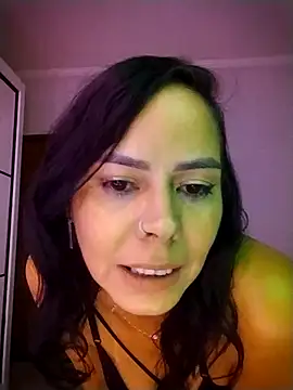 mellzinhacasada online show from March 8, 2026, 8:07 am