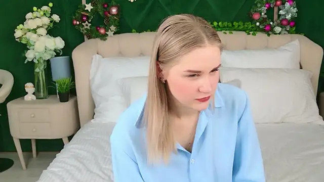 Molly Voss online show from January 14, 2026, 4:34 pm