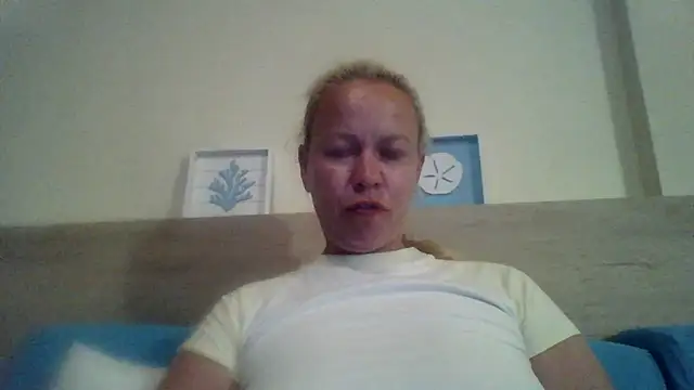 Snapshot of jennyblondeuk chatting on April 30, 2026, 8:57 pm jennyblondeuk online show from April 30, 2026, 8:57 pm