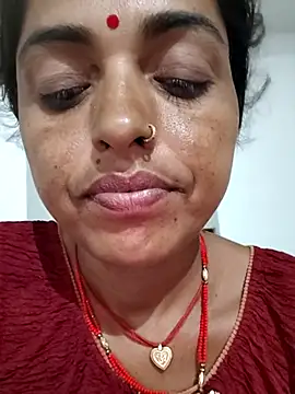 Snapshot of Mahima_rani34 chatting on July 16, 2026, 11:33 pm Mahima rani34 online show from July 16, 2026, 11:33 pm