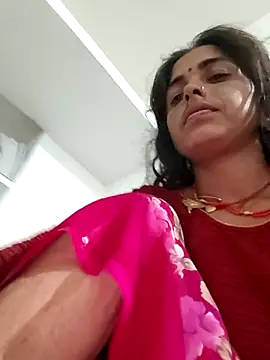 Snapshot of Mahima_rani34 chatting on July 28, 2026, 11:15 pm Mahima rani34 online show from July 28, 2026, 11:15 pm