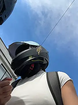 Ema Rose  online show from April 4, 2026, 7:55 pm