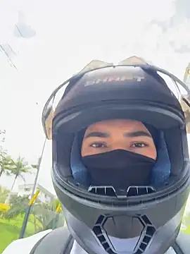 Ema Rose  online show from April 22, 2026, 5:58 pm