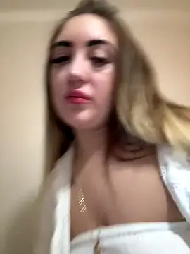 Snapshot of merabel1995 chatting on January 8, 2026, 10:01 pm merabel1995 online show from January 8, 2026, 10:01 pm