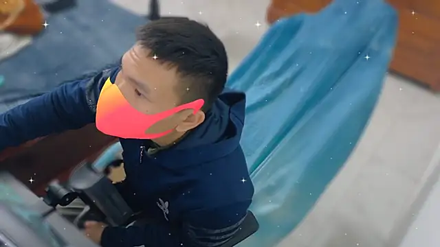 - kur - online show from January 7, 2026, 2:08 pm