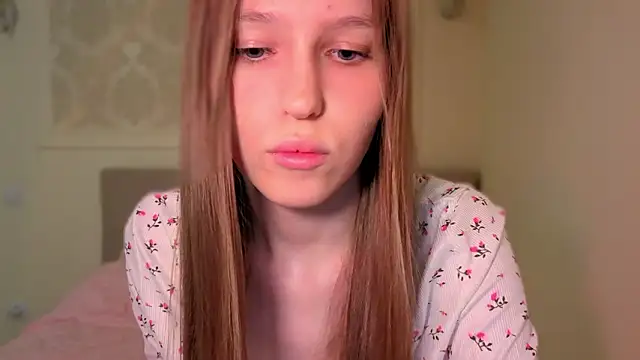 Alllura online show from March 6, 2026, 2:30 am