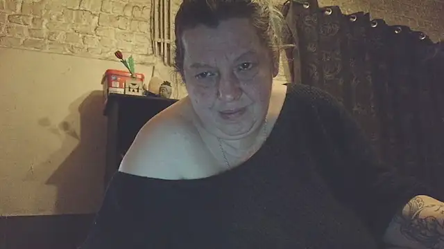 tigresse3 online show from May 15, 2026, 11:45 pm