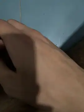 Grossebite2905 online show from April 19, 2026, 1:27 am