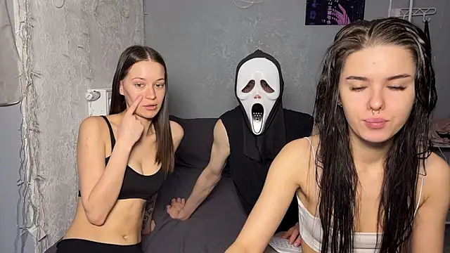 girls secrets online show from March 27, 2026, 10:15 am