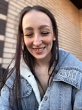 LuxBrunette  online show from February 12, 2026, 6:08 am