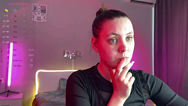 Snapshot of Katherine___Ross chatting on May 5, 2026, 2:25 pm Katherine Ross online show from May 5, 2026, 2:25 pm