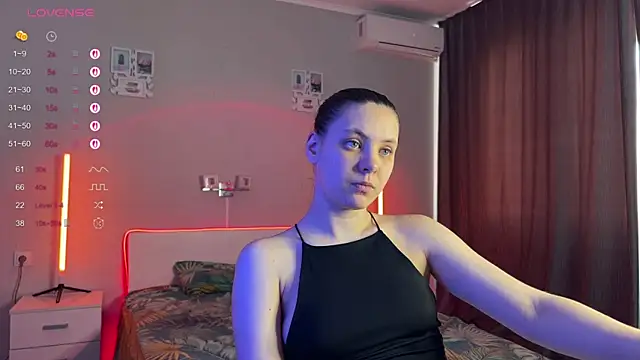 Snapshot of Katherine___Ross chatting on May 25, 2026, 7:36 am Katherine Ross online show from May 25, 2026, 7:36 am