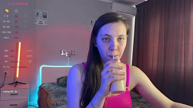 Snapshot of Katherine___Ross chatting on May 26, 2026, 11:39 am Katherine Ross online show from May 26, 2026, 11:39 am