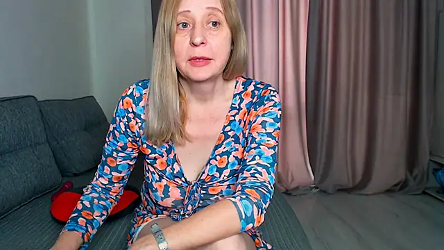 MiLenaMilf online show from March 15, 2026, 6:41 am