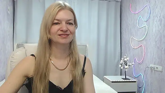 MelissaTyler online show from July 7, 2026, 5:43 am