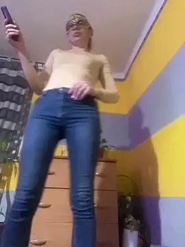 SexyMamiVee online show from April 22, 2026, 4:52 pm